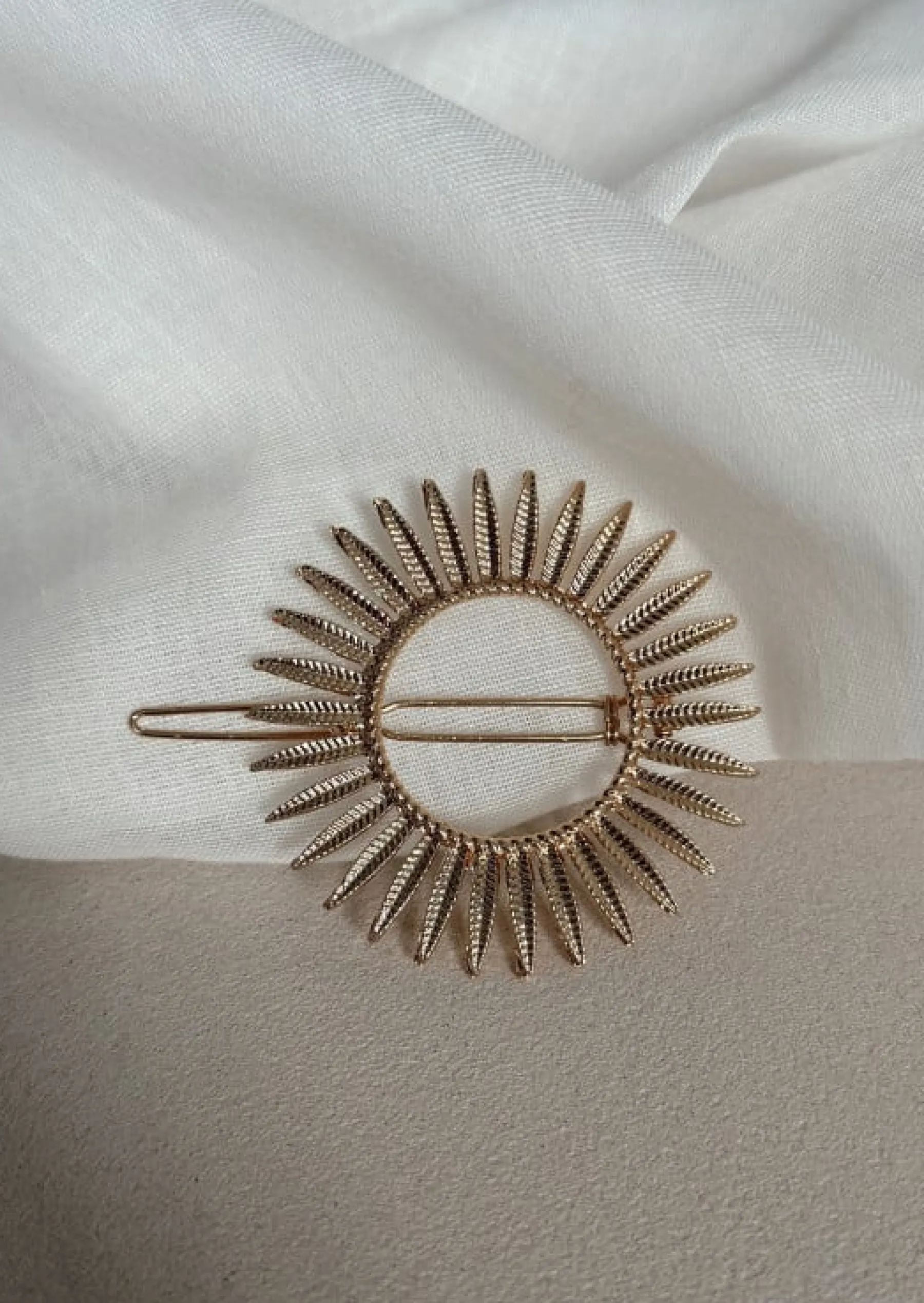 Accessoires Cheveux-EASY-CLOTHES Barrette Sola dorée | Barrette ronde | Prêt-à-porter en ligne | Easy Clothes Dorée