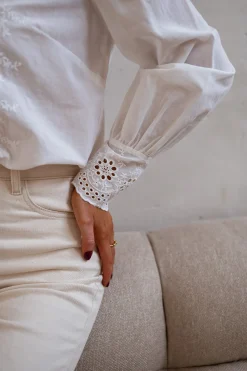 Chemisiers & Blouses-EASY-CLOTHES Blouse Ruby - Écrue à Broderie - IntemporelEasy Clothes Écrue à broderie