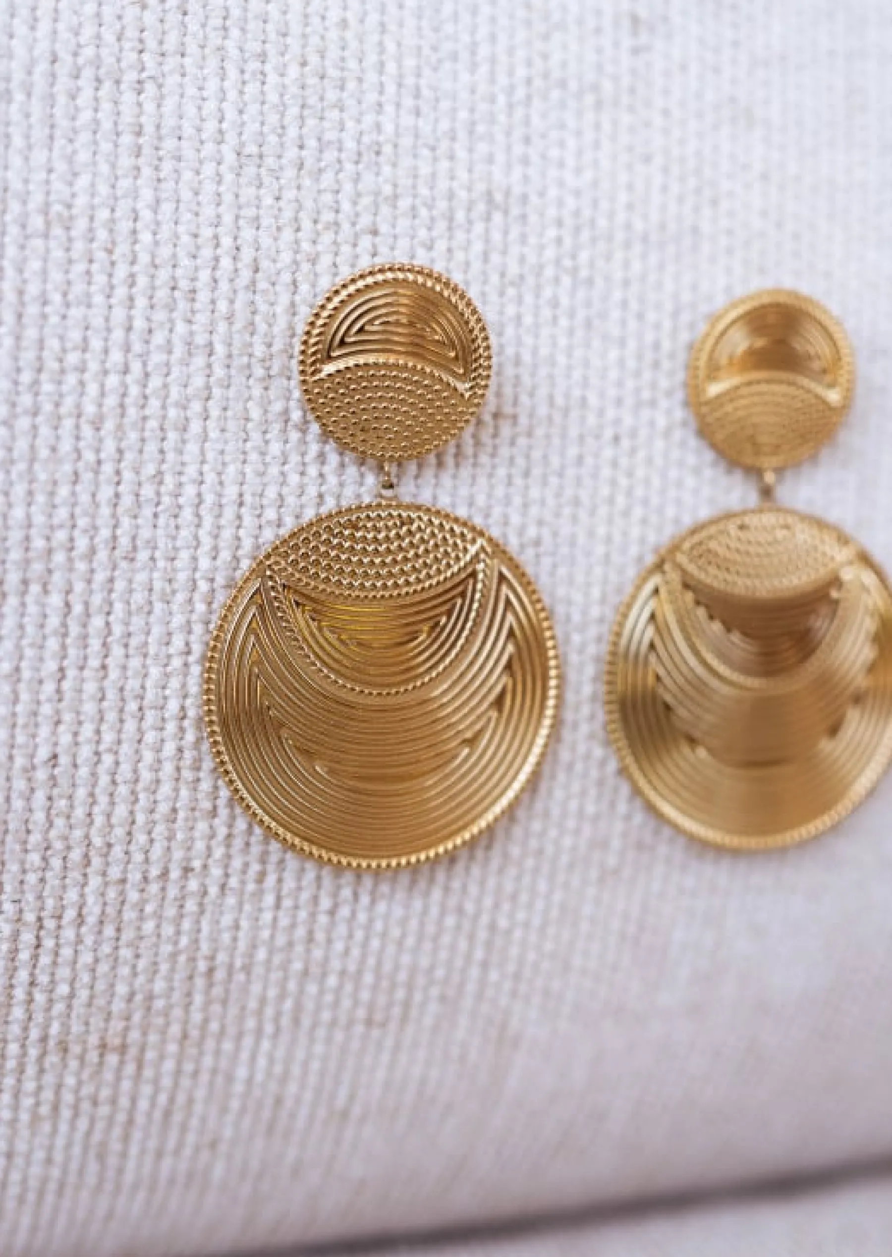 Boucles d'oreilles-EASY-CLOTHES Boucles d’oreilles Gory dorées | Boucles d’oreilles habillées | Prêt-à-porter en ligne | Easy Clothes Dorées