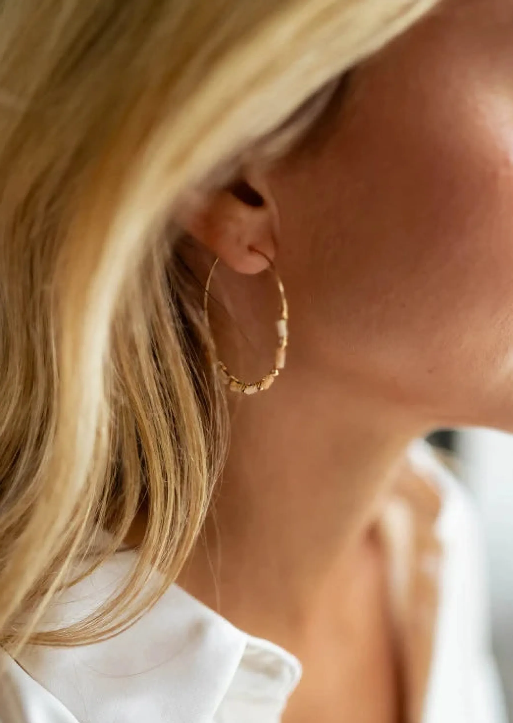 Boucles d'oreilles-EASY-CLOTHES Boucles d’oreilles Guna dorées | Anneaux perlés | Prêt-à-porter en ligne | Easy Clothes Dorées