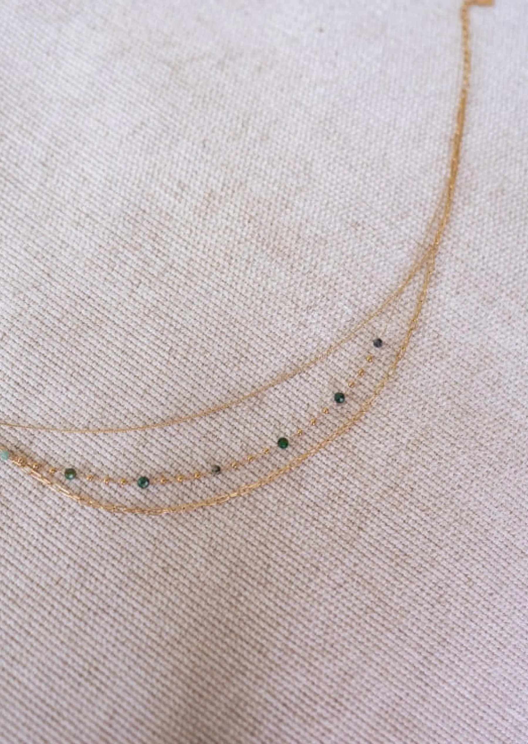 Colliers-EASY-CLOTHES Collier Laza doré et vert | Collier multi-rangs | Prêt-à-porter en ligne | Easy Clothes Doré et vert