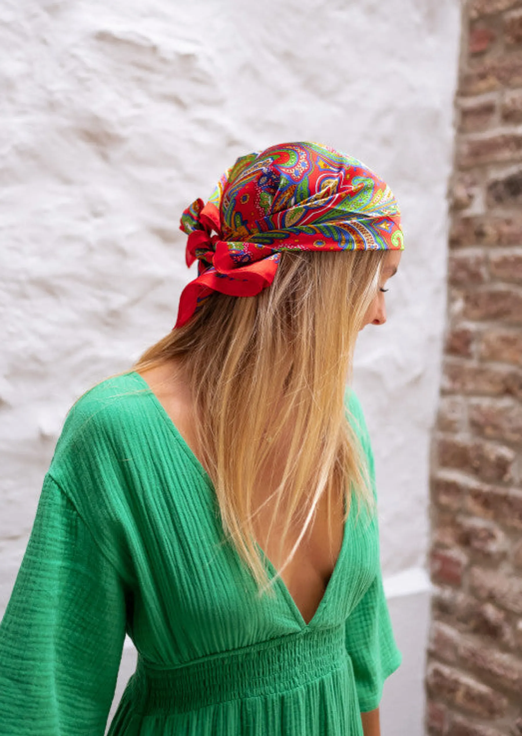 Accessoires Cheveux-EASY-CLOTHES Foulard Rouge - Strit - Carré Effet Soie - Motifs ColorésEasy Clothes Rouge