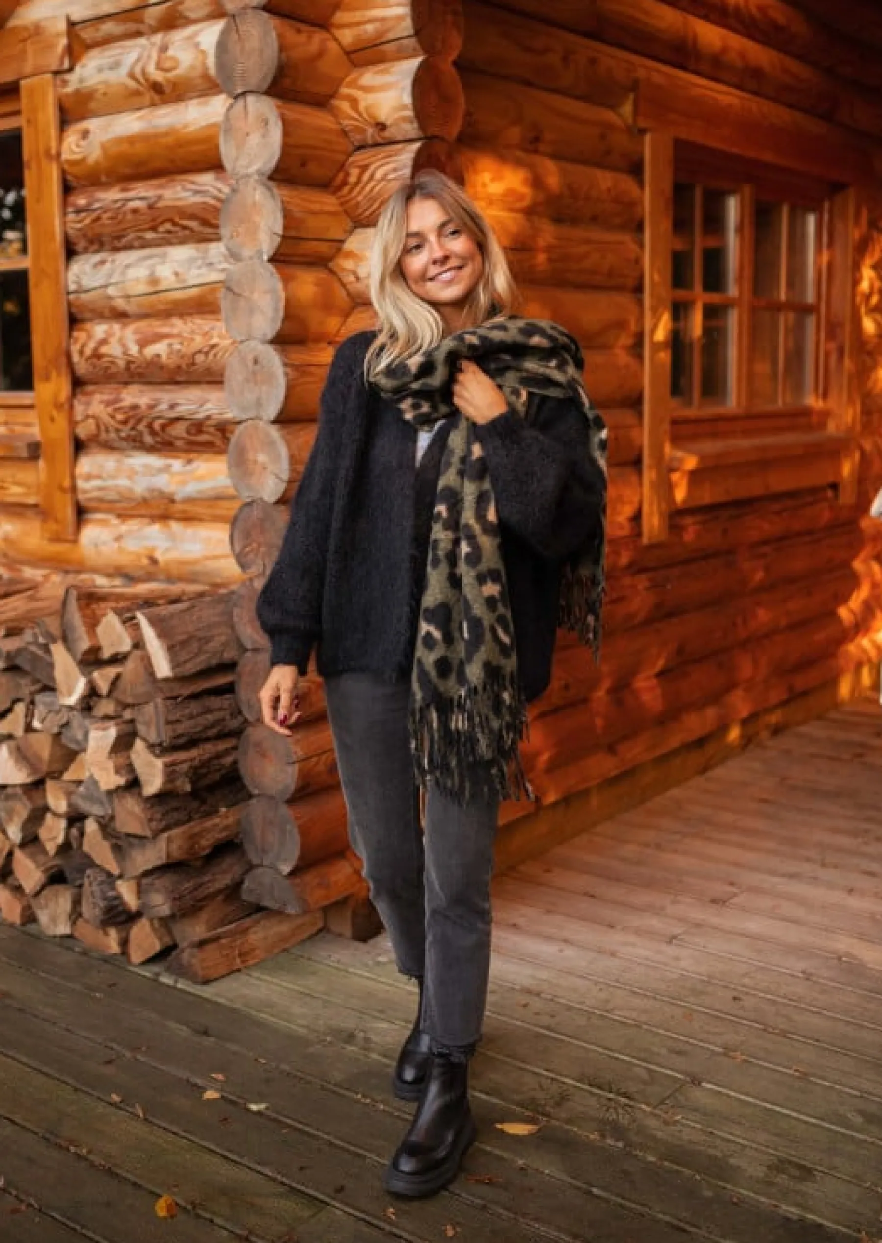 Pulls & Gilets-EASY-CLOTHES Gilet Alina - Noir - Doux - Made In ItalyEasy Clothes Noir