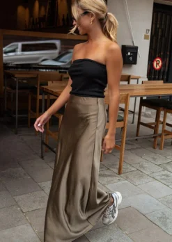 Jupes & Shorts-EASY-CLOTHES Jupe Longue - Tara - Chocolat - Fluide Avec Effet SoieEasy Clothes Chocolat       