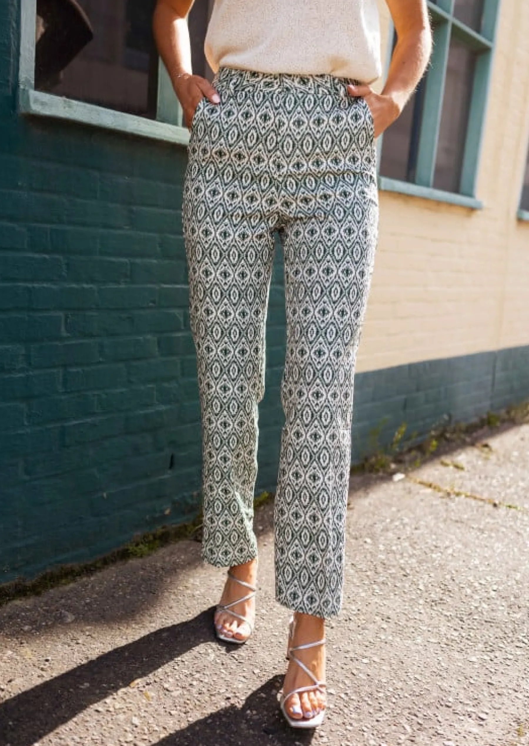 Pantalons-EASY-CLOTHES Pantalon Sanah vert à motifs | Pantalon droit coloré | Prêt-à-porter en ligne | Easy Clothes Vert à motifs