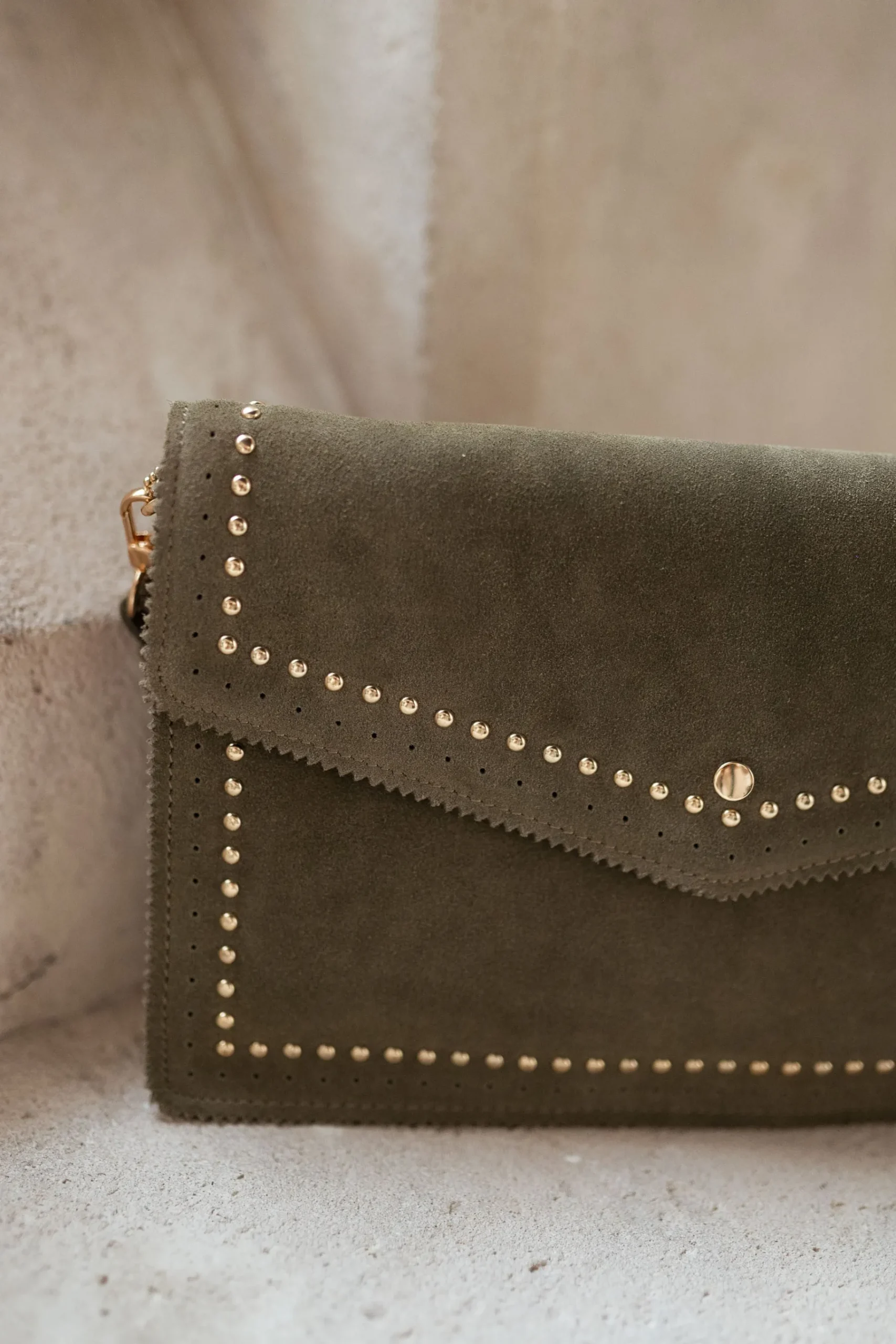 Sacs & Pochettes-EASY-CLOTHES Pochette Jiani - kaki en cuirEasy Clothes Kaki en cuir