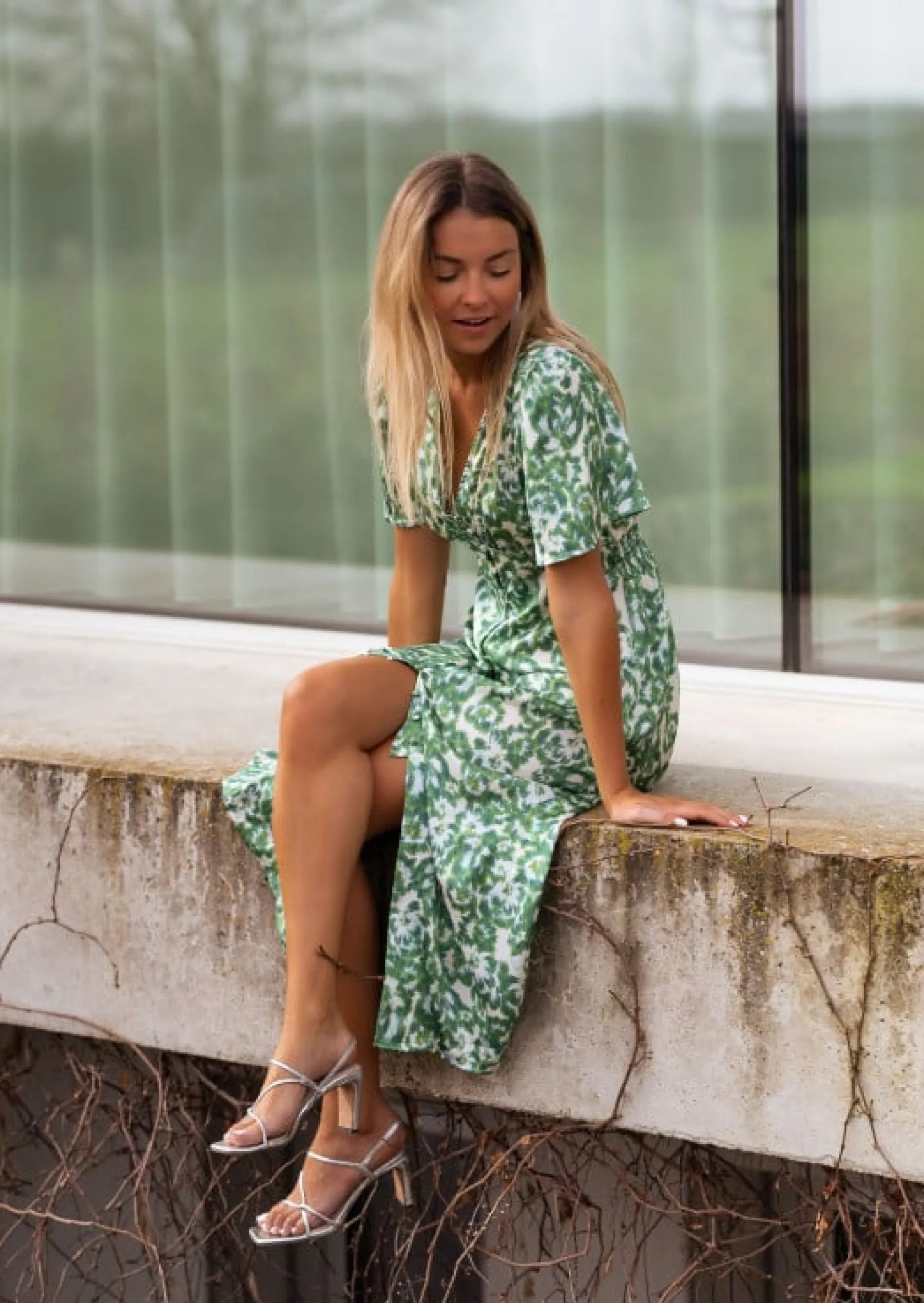 Robes-EASY-CLOTHES Robe Adena verte à motifs | Robe midi à motifs | Prêt-à-porter en ligne | Easy Clothes Verte à motifs