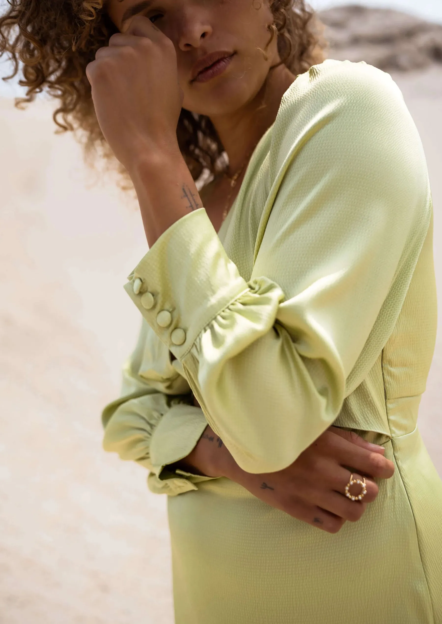 Robes-EASY-CLOTHES Robe Alice - Verte - Manches Longues - Effet Satin - FluideEasy Clothes Verte