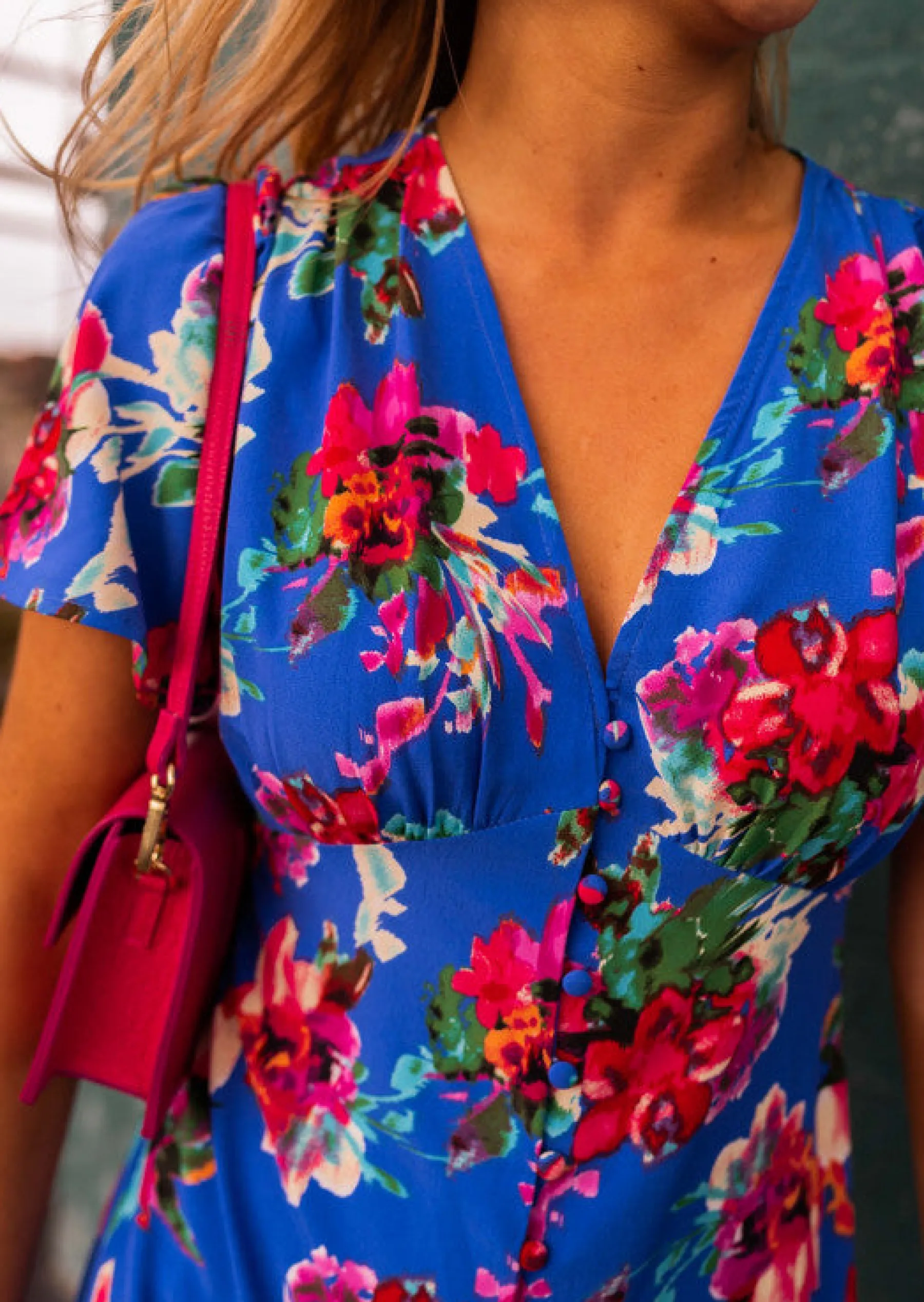 Robes-EASY-CLOTHES Robe Dana bleue à fleurs | Robe fendue à fleurs | Prêt-à-porter en ligne | Easy Clothes Bleue à fleurs