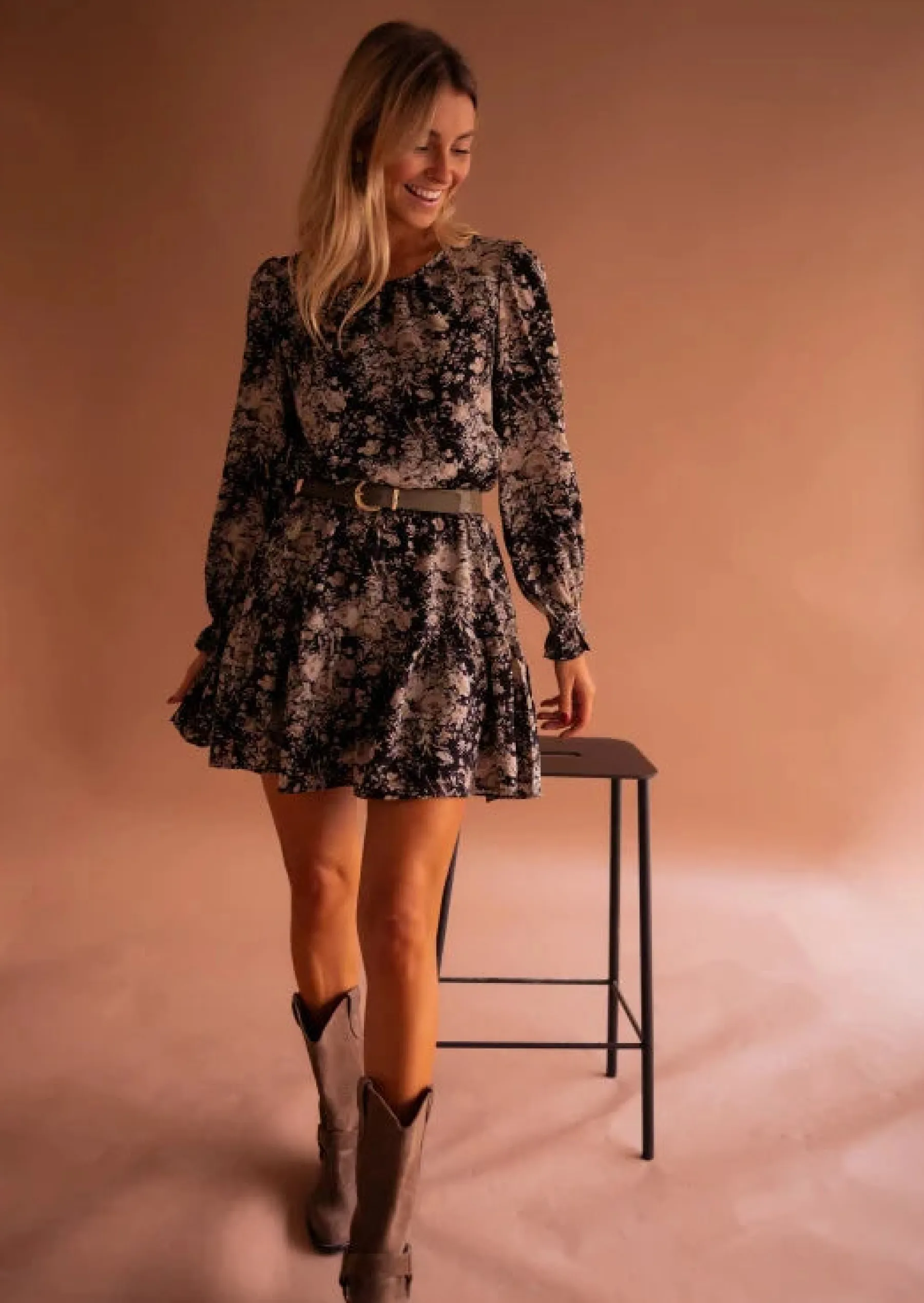 Robes-EASY-CLOTHES Robe Drew - Noire & Taupe - A Fleurs - FluideEasy Clothes Noire et taupe à fleurs