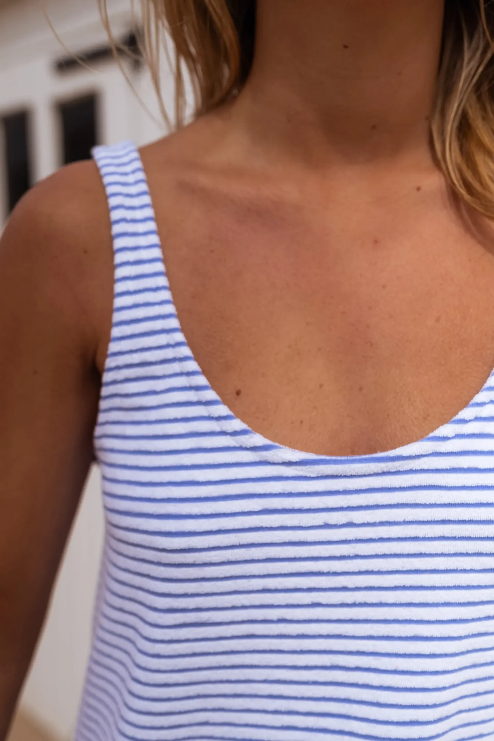 Robes-EASY-CLOTHES Robe Lovy en éponge bleu et écru à lignes | Robe de plage courte | Prêt-à-porter en ligne | Easy Clothes Bleue et écrue à lignes