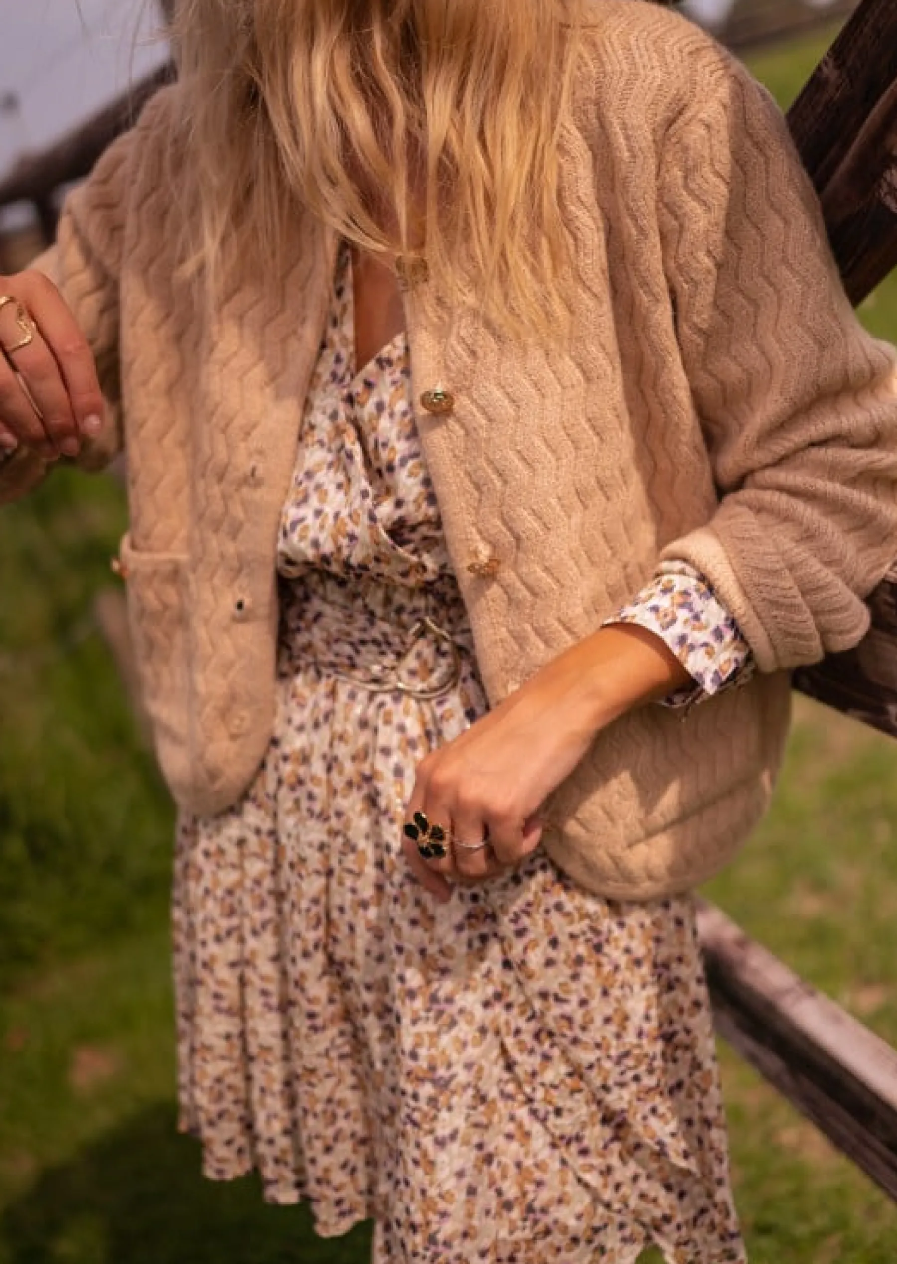 Robes-EASY-CLOTHES Robe Lysou Beige - Manches Longues - Fluide - Boucle DoréeEasy Clothes Beige