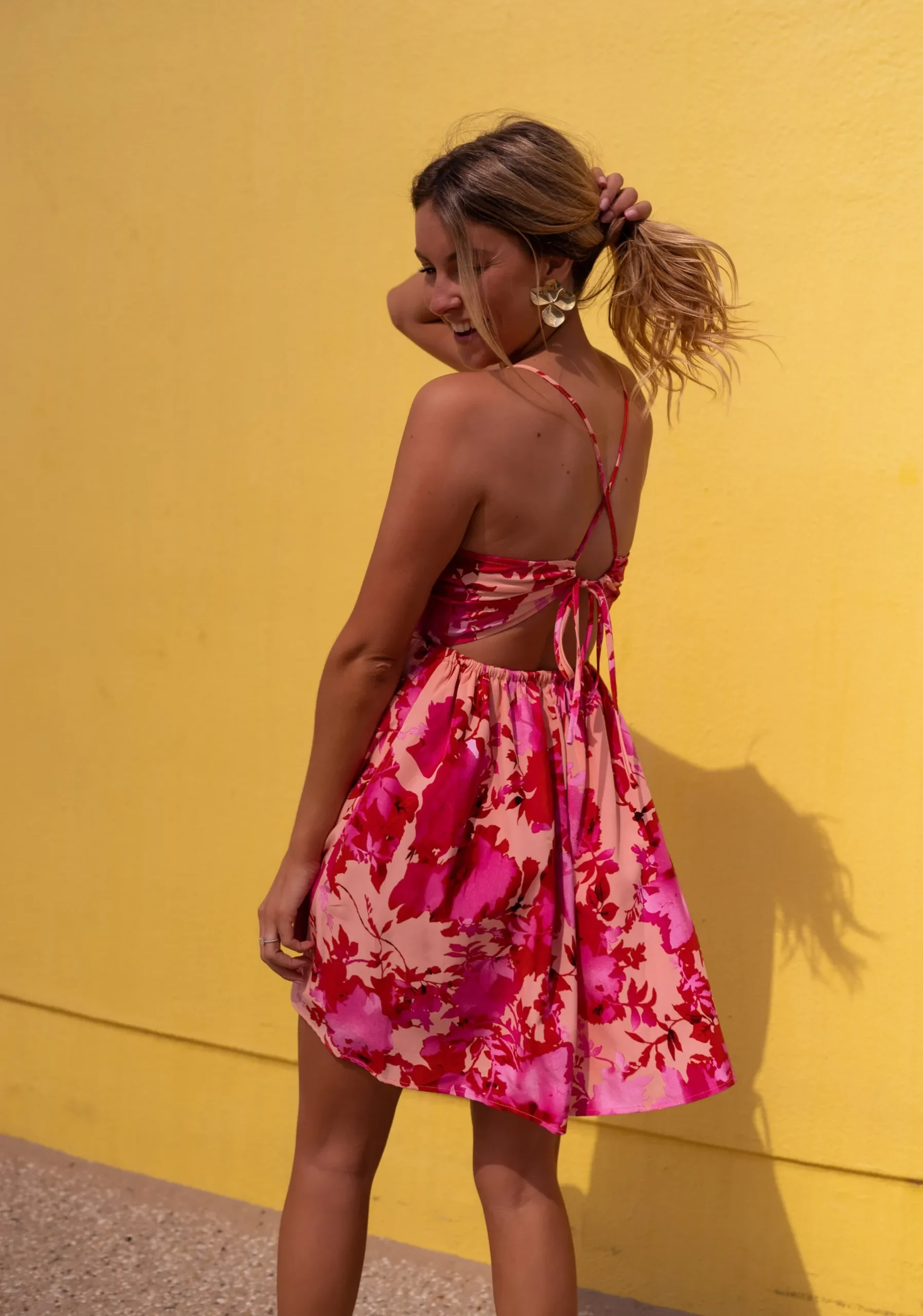 Robes-EASY-CLOTHES Robe Nolwenn rose à fleurs | Robe dos ouvert | Prêt-à-porter en ligne | Easy Clothes Rose à fleurs
