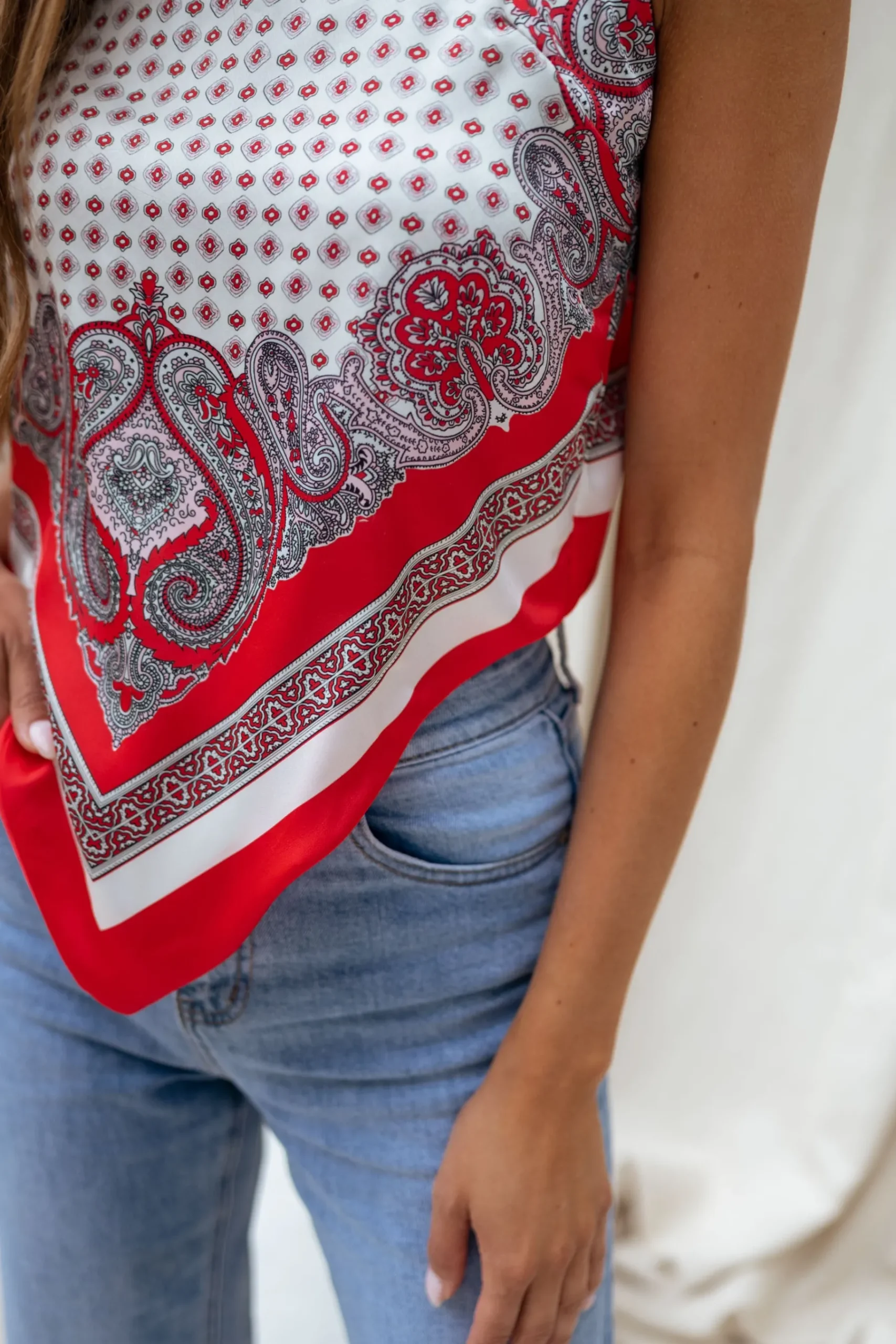 Tops & T-shirts-EASY-CLOTHES Top Juline - effet bandanaEasy Clothes Effet bandana
