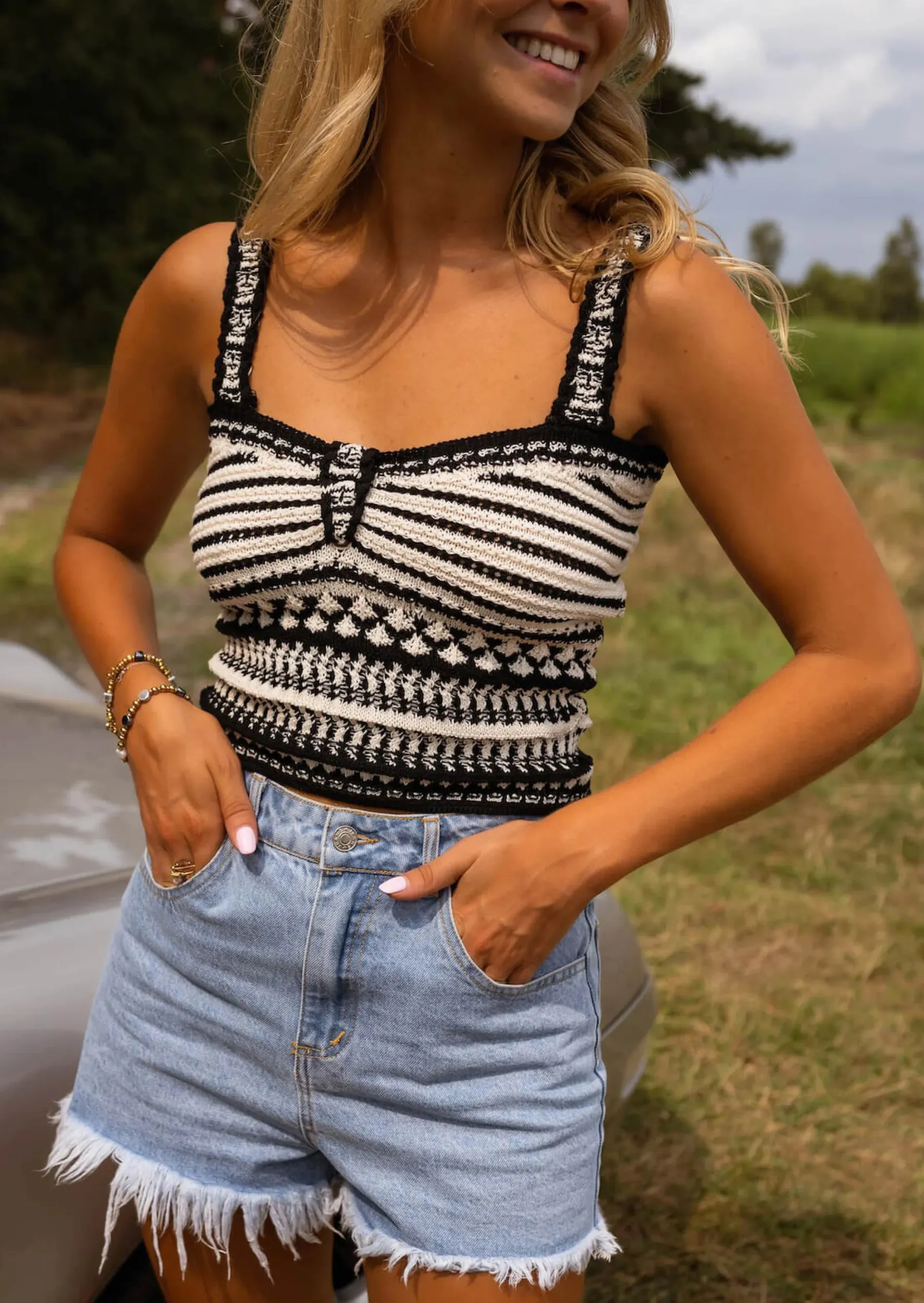 Tops & T-shirts-EASY-CLOTHES Top Lavra - Crochet Écru & Noir - Vêtements TendancesEasy Clothes