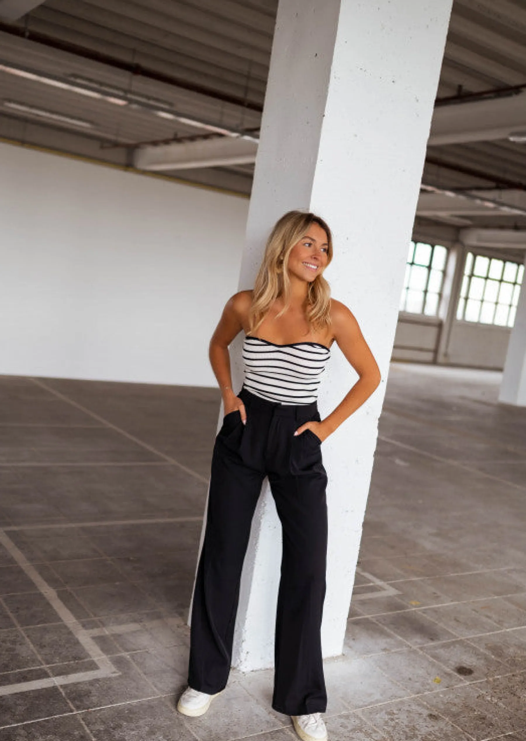 Tops & T-shirts-EASY-CLOTHES Top Marshall ligné écru et noir | Top bandeau ligné | Prêt-à-porter en ligne | Easy Clothes Écru et noir